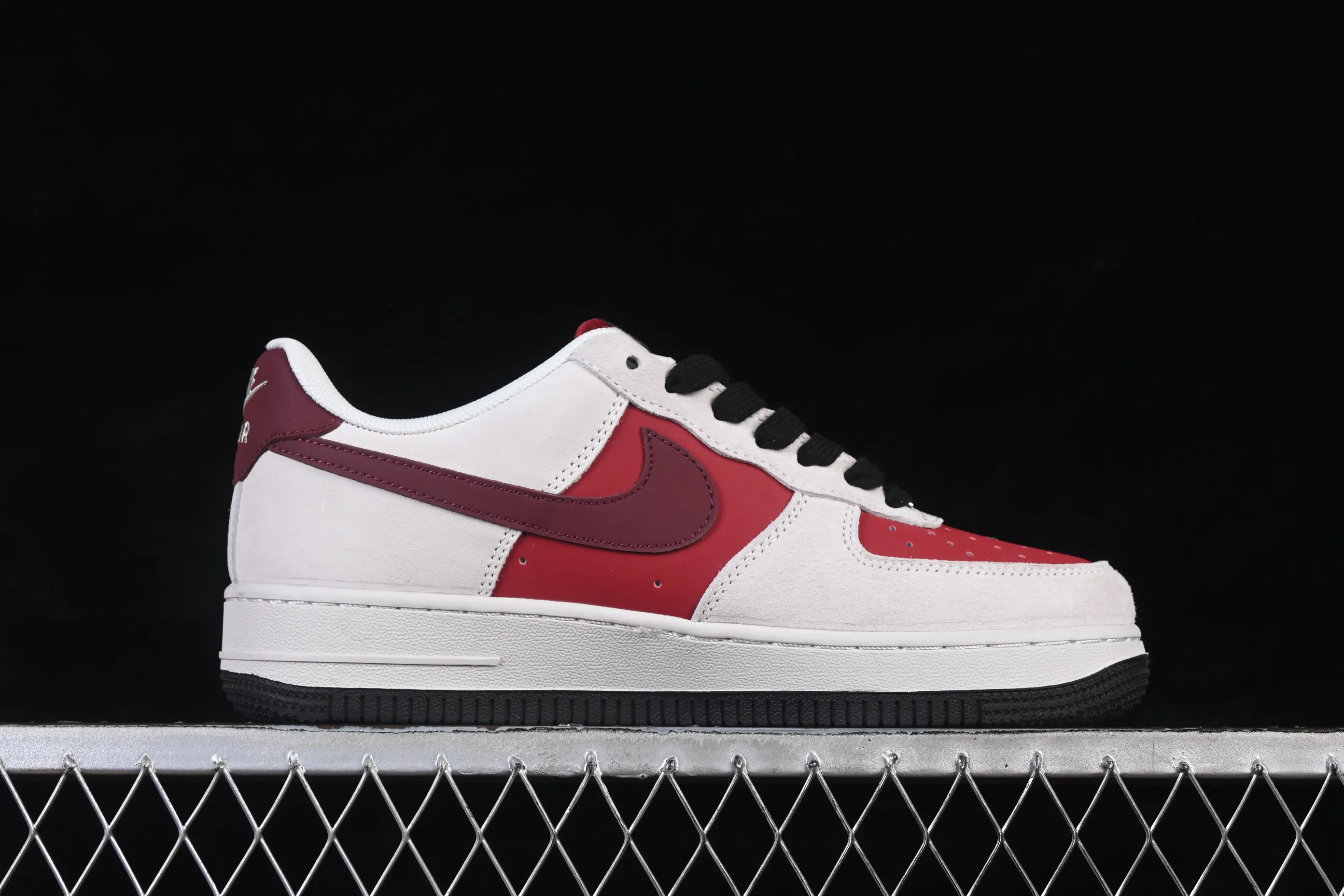 All categories Nk Air Force 1 Air Force series Nk Air Force 1 Low Air Force low-top Nike Air Force 1'07 Low red and white contrast Air Force 1 low-top casual sneakers JP2026-138